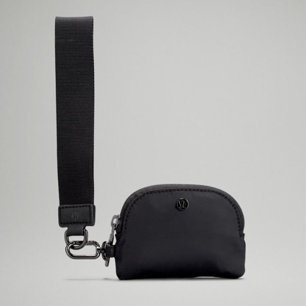 NWT Lululemon Dual Pouch Wristlet! Black Hardware! Comes with proof of purchase! - Picture 6 of 14